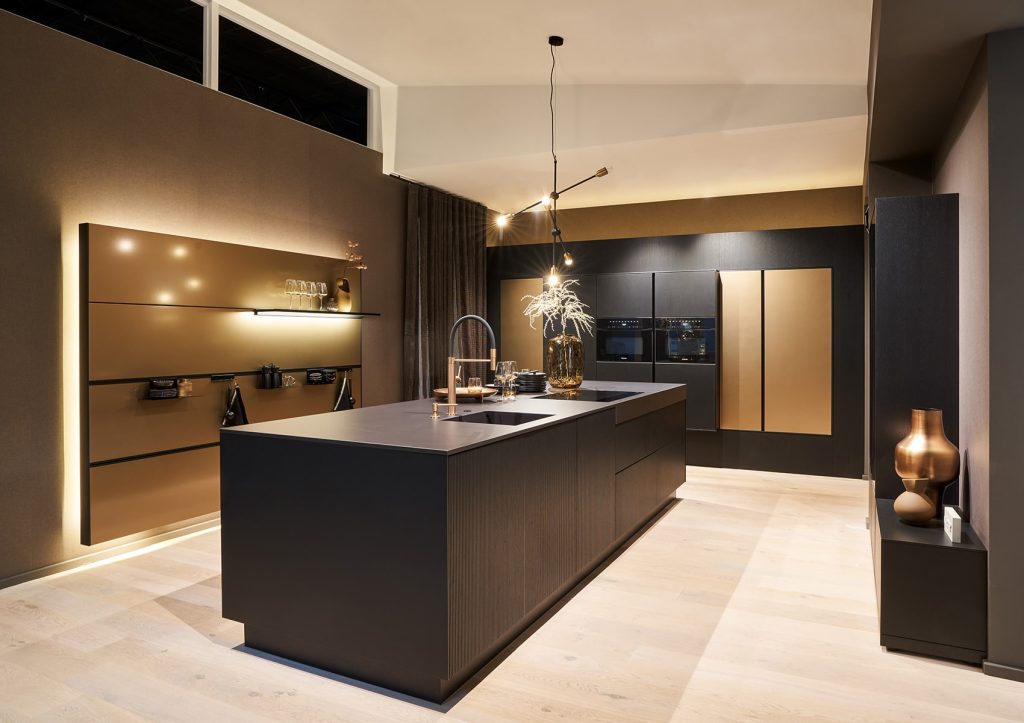cuisine de luxe en bronze en exposition